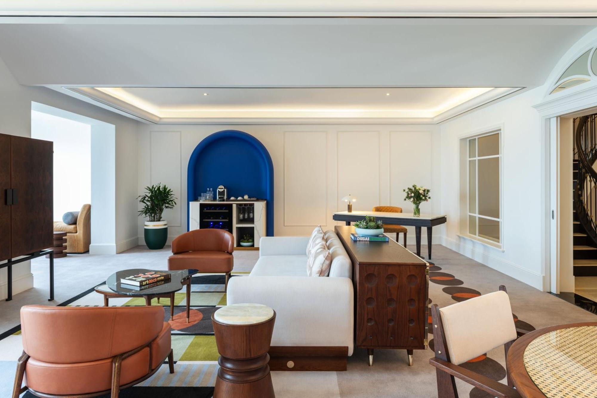 Penthouse Suite Duplex Sea View 2 Bedroom Suite Balcony 1 King 2 Queens & Sofa bed Dubai Airport Transfers Happy Hour Afternoon tea Club Lounge & Jungle Bay Waterpark access